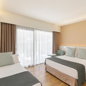 Xtra Room Pool Access
